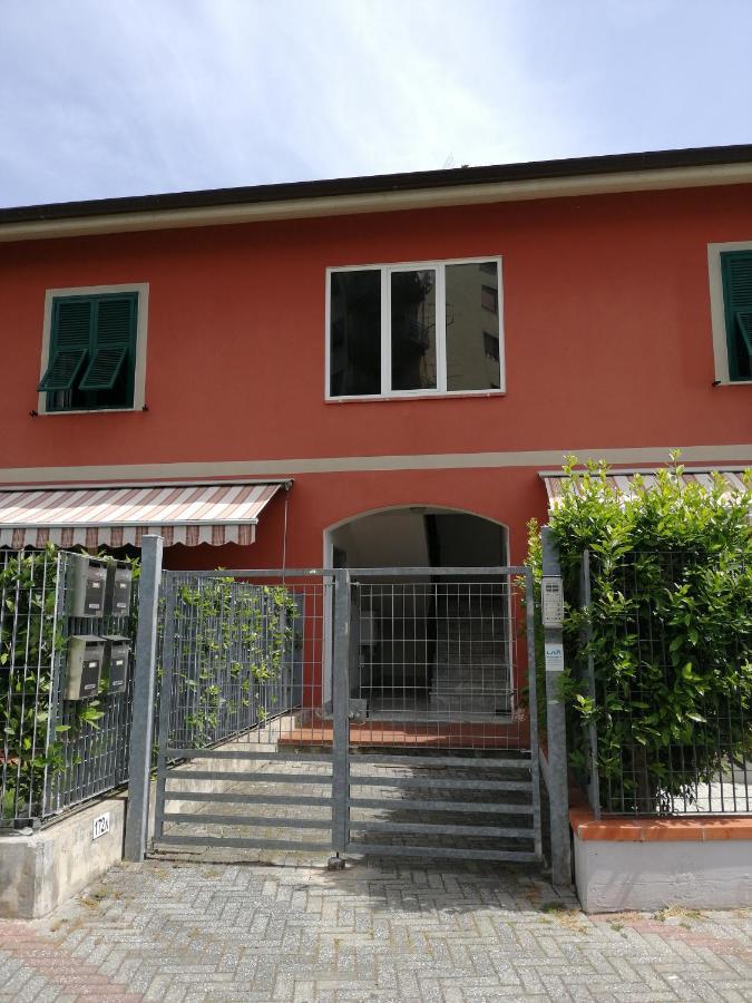 Alba Casa Vacanze - Lerici, 5 Terre Romito Magra Exterior foto